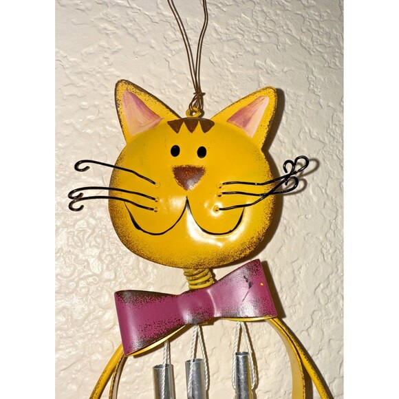 Yellow Metal Smiling Kitty Cat W/Bow Tie Wind Chimes W/Faux Rust 16” Long - Picture 11 of 11